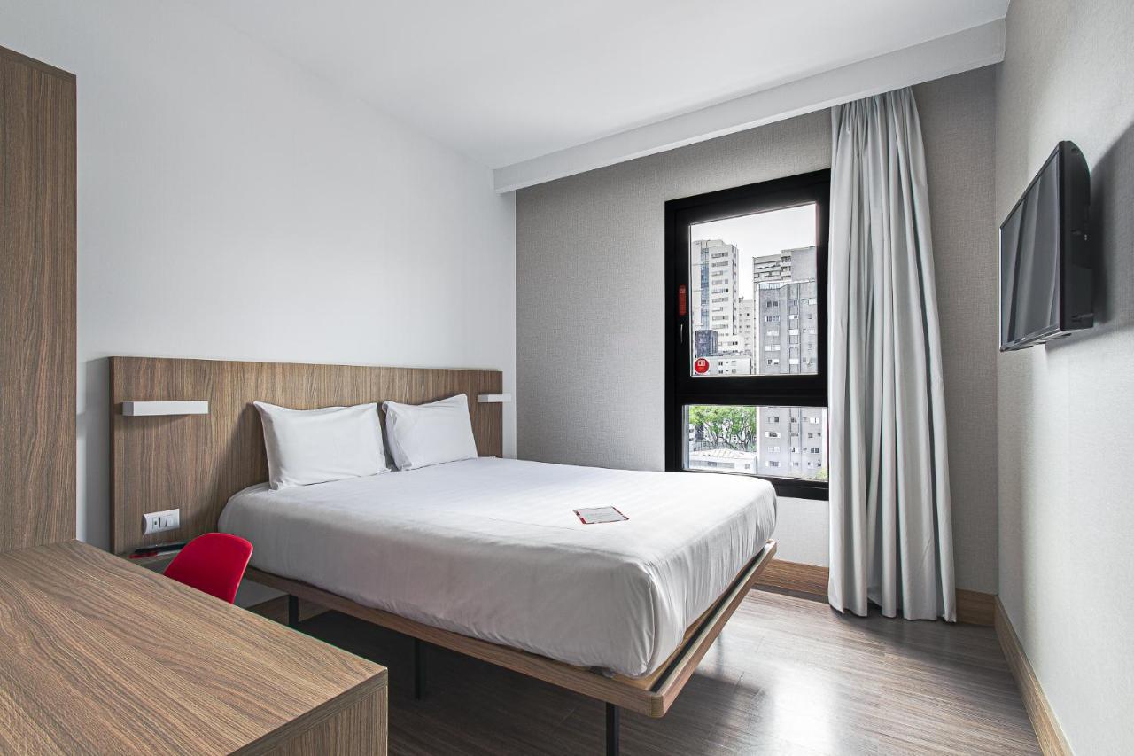 Hotel Moov Куритиба Экстерьер фото