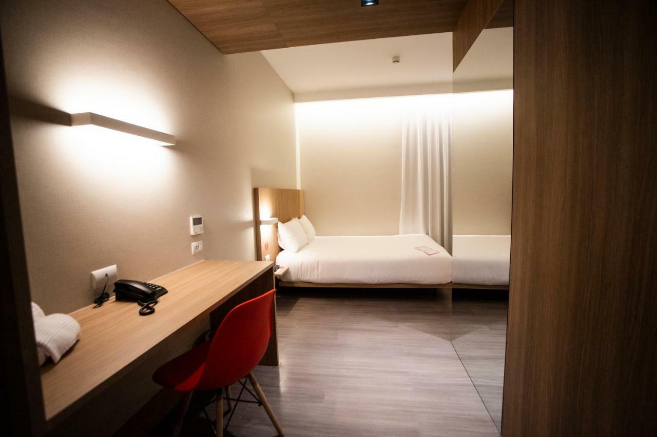 Hotel Moov Куритиба Экстерьер фото